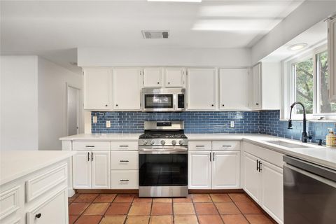 Tiny photo for 12802 Carrera DR, Austin, TX 78727 (MLS # 6530483)