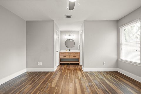 Tiny photo for 12802 Carrera DR, Austin, TX 78727 (MLS # 6530483)