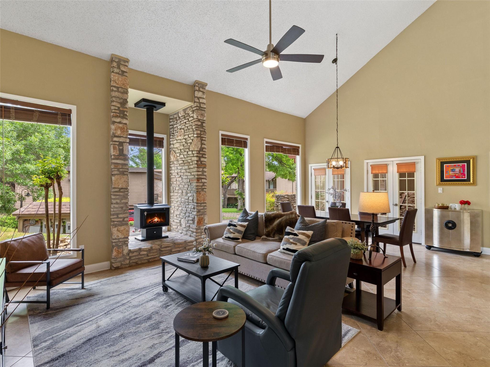 23 Stoney Creek CV