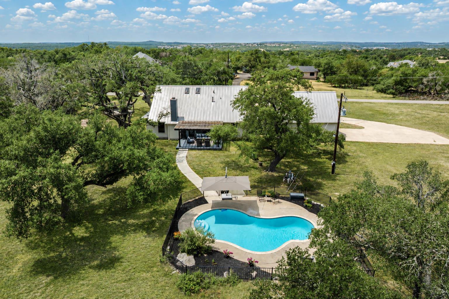 400 Oak Springs DR