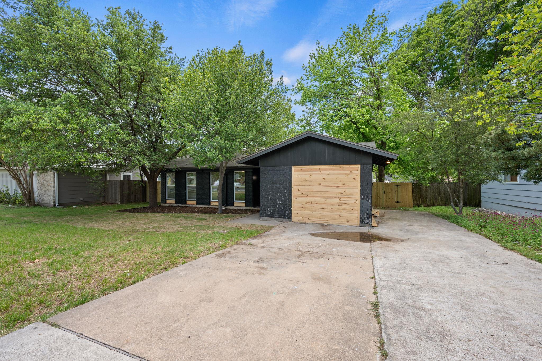 3101 Steck Ave