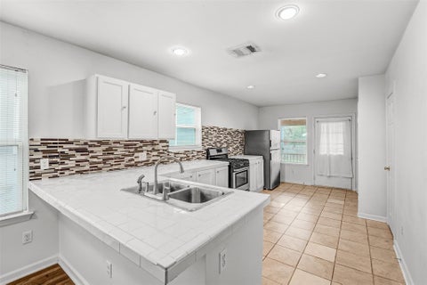 Tiny photo for 6906 CARVER Ave #A, Austin, TX 78752 (MLS # 6119326)