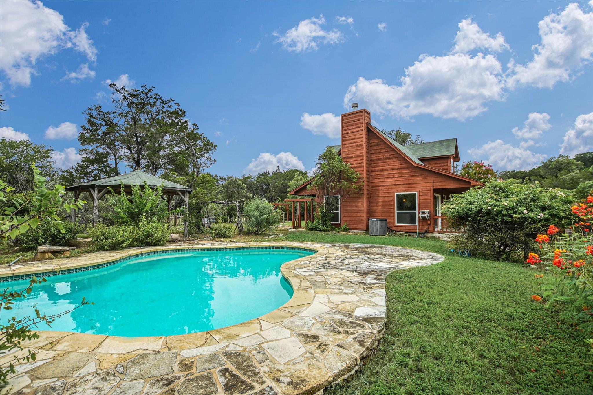 2355 Sandy Point RD