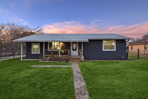 210 Fallwell ST Liberty Hill TX 78642