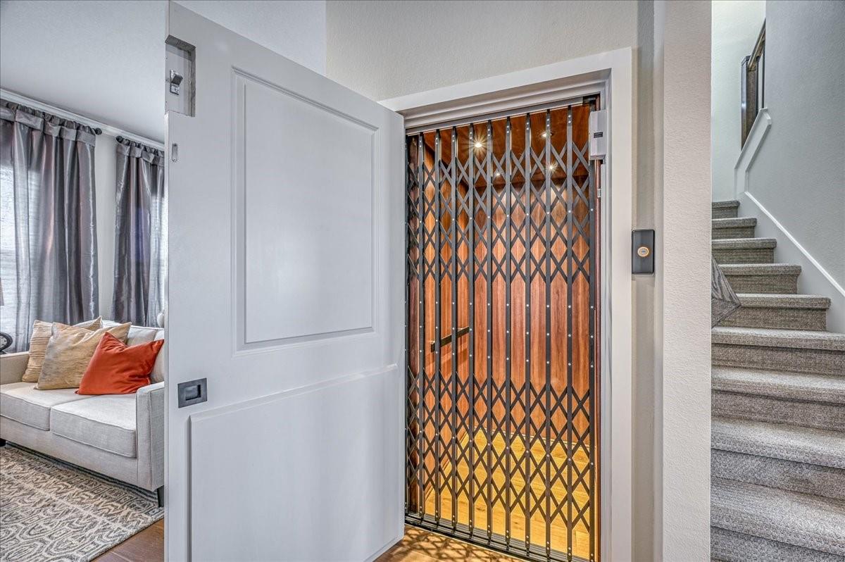 Leander, Texas 78641, United States, 3 Bedrooms Bedrooms, ,4 BathroomsBathrooms,Residential,Active,197757