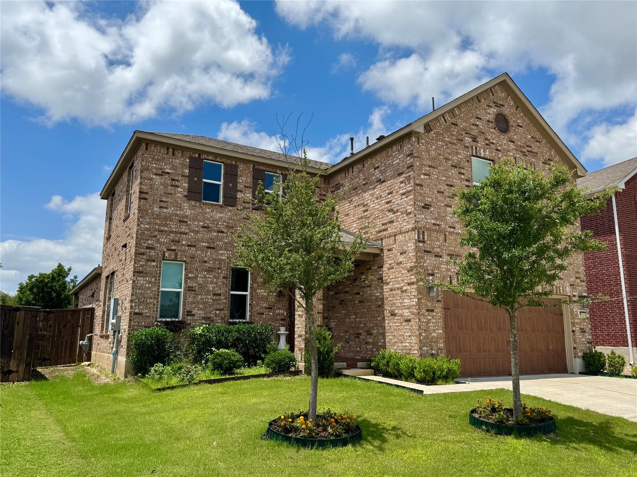 1121 Arbor Acres LOOP