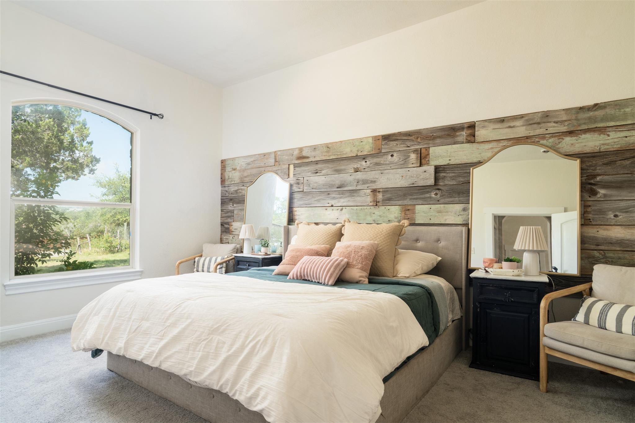 901 Panorama DR
