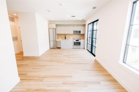 Tiny photo for 4315 S Congress Ave #308, Austin, TX 78745 (MLS # 1471101)
