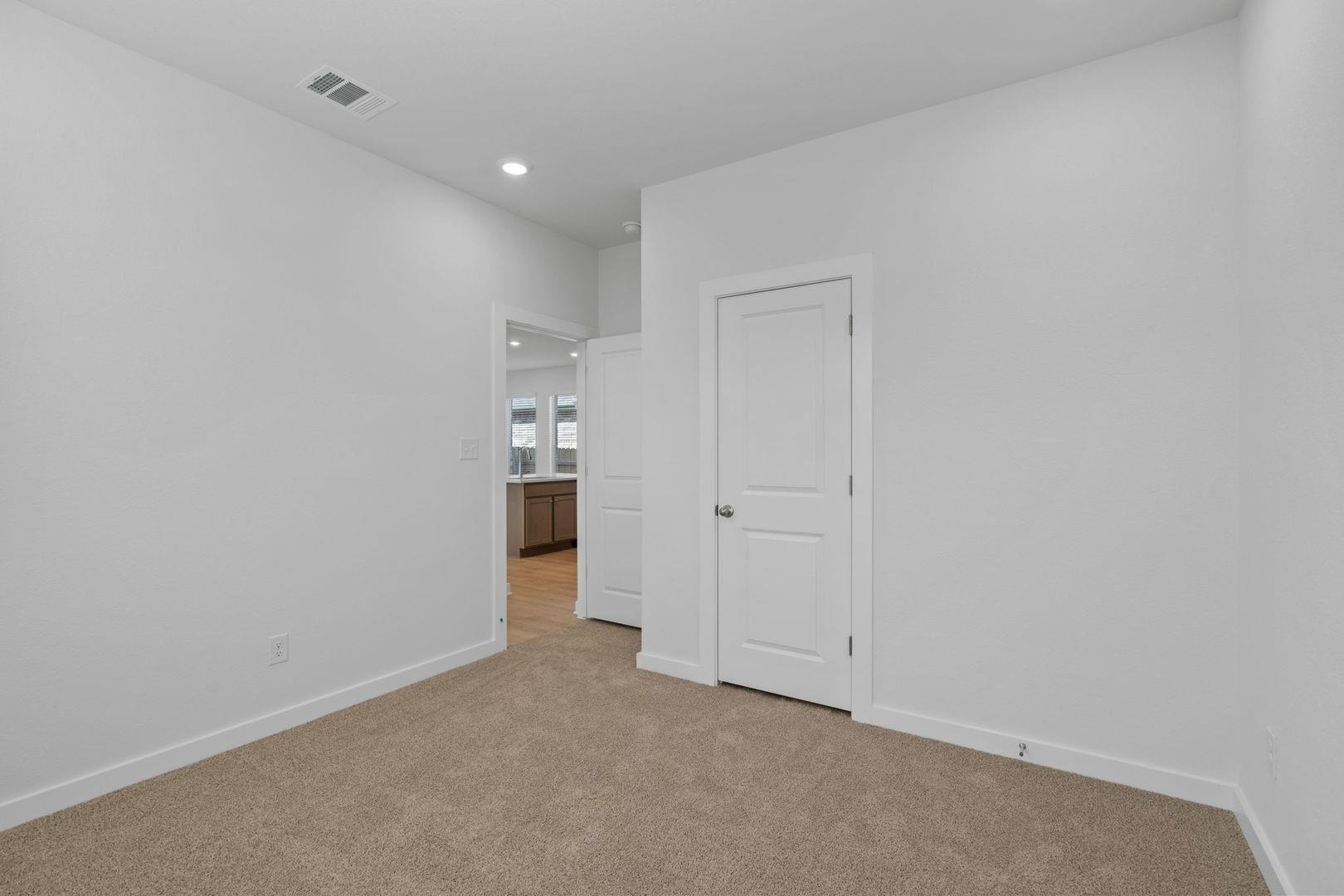 276 Bloomington LOOP