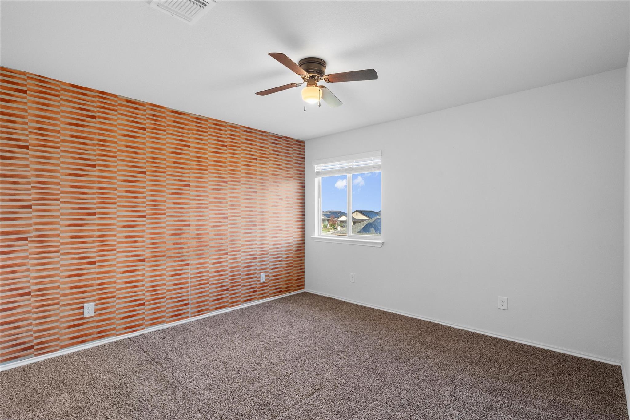 Taylor, Texas 76574, United States, 5 Bedrooms Bedrooms, ,3 BathroomsBathrooms,Residential,Active,252800