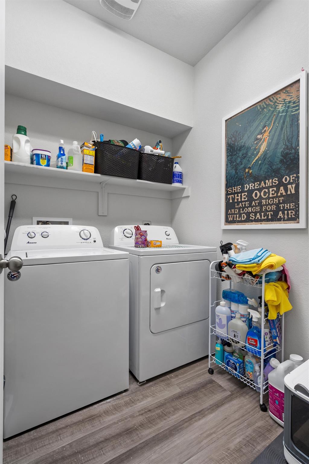 Taylor, Texas 76574, United States, 5 Bedrooms Bedrooms, ,3 BathroomsBathrooms,Residential,Active,252800