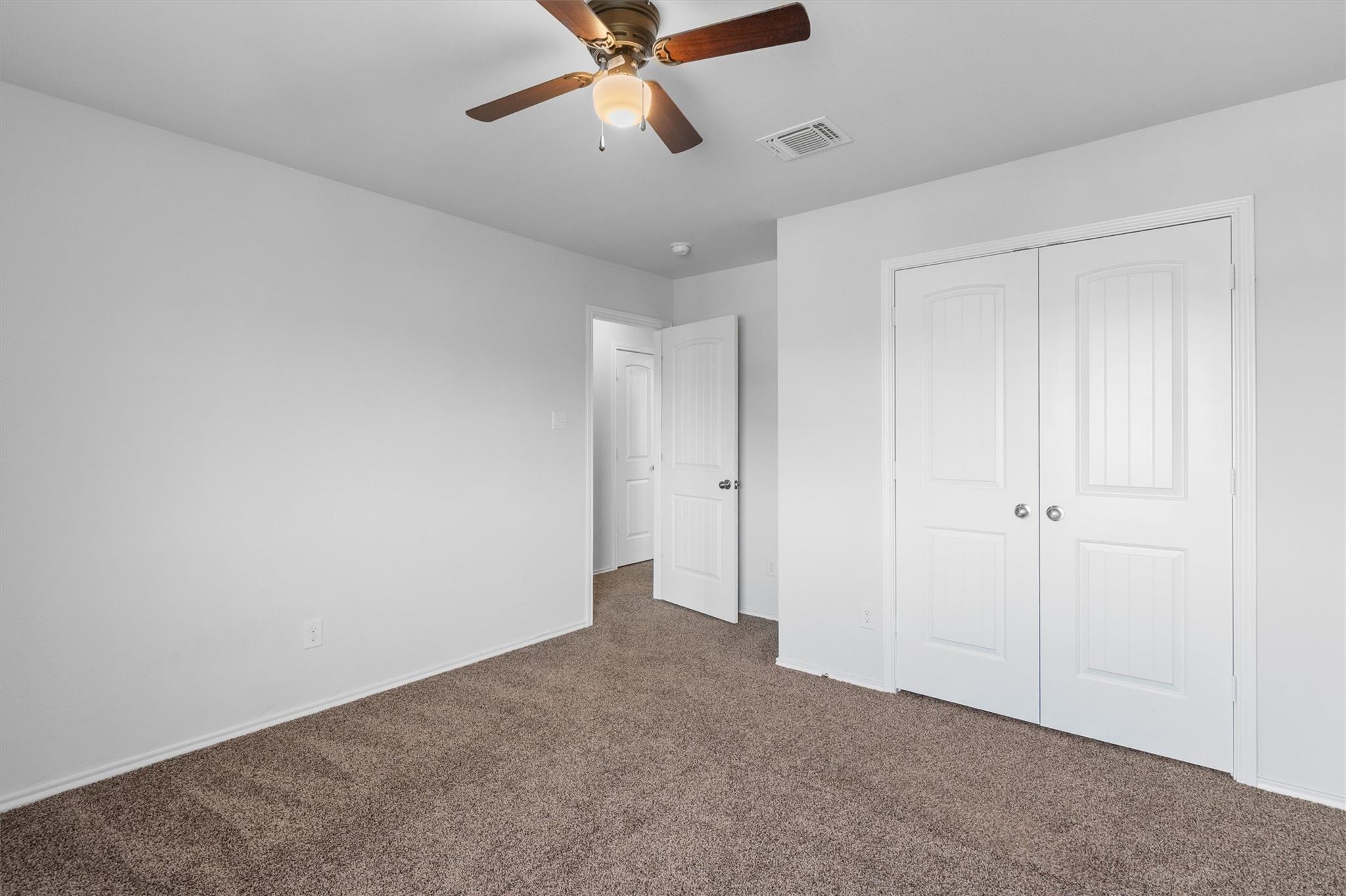 Taylor, Texas 76574, United States, 5 Bedrooms Bedrooms, ,3 BathroomsBathrooms,Residential,Active,252800