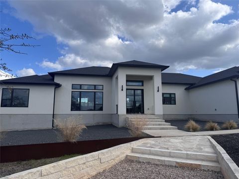 234 Campolina LN Driftwood TX 78619