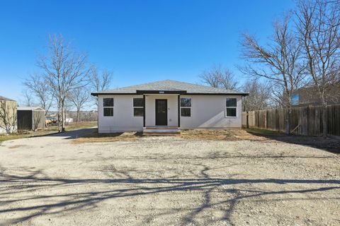Photo of 194 Tulipan LN, Dale, TX 78616 (MLS # 6151494)
