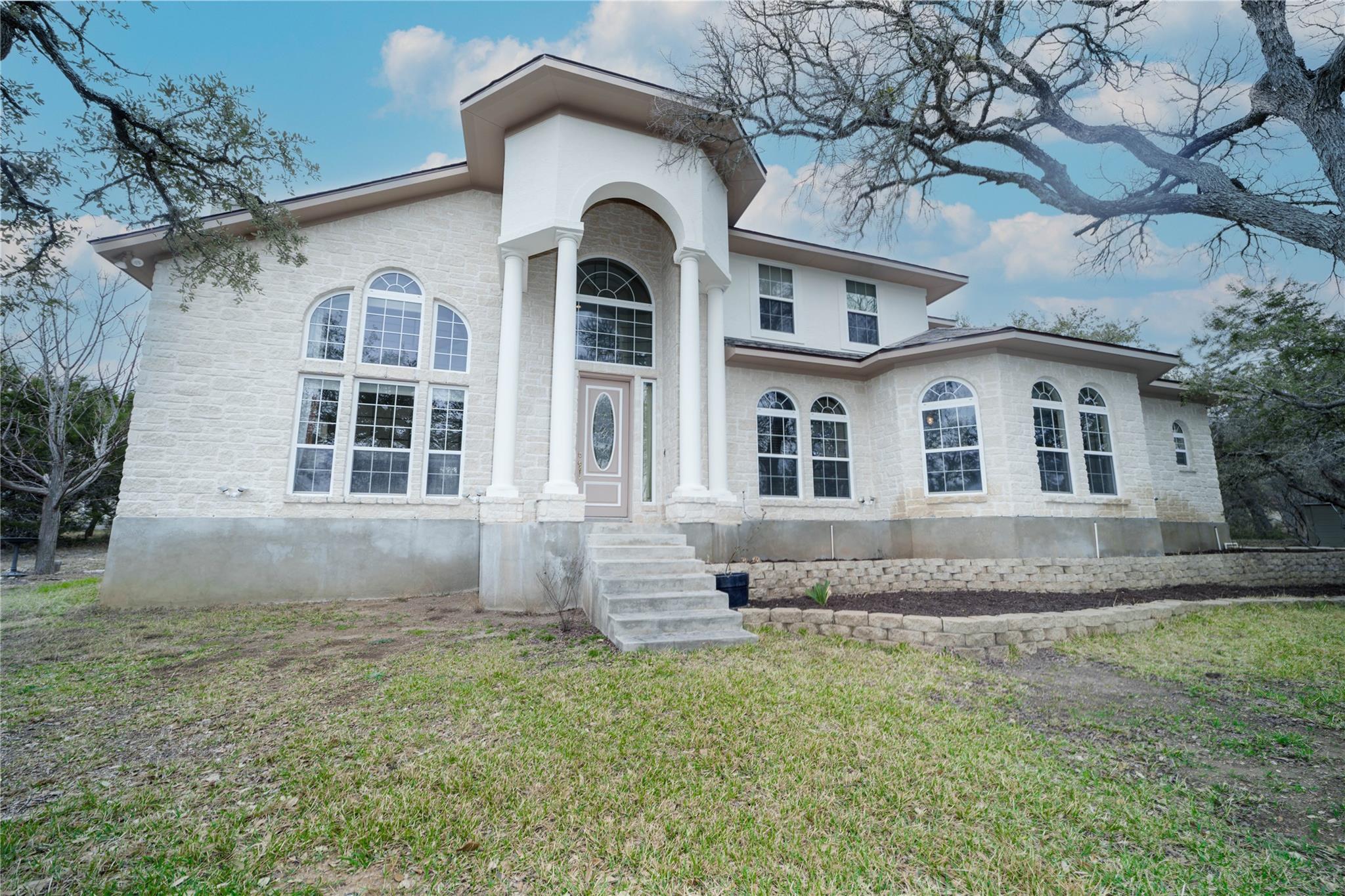 900 Wayside DR