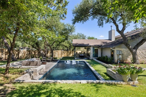 Photo of 1500 Surrey Hill DR, Austin, TX 78746 (MLS # 5323643)