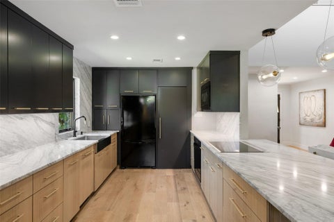 Tiny photo for 1500 Surrey Hill DR, Austin, TX 78746 (MLS # 5323643)