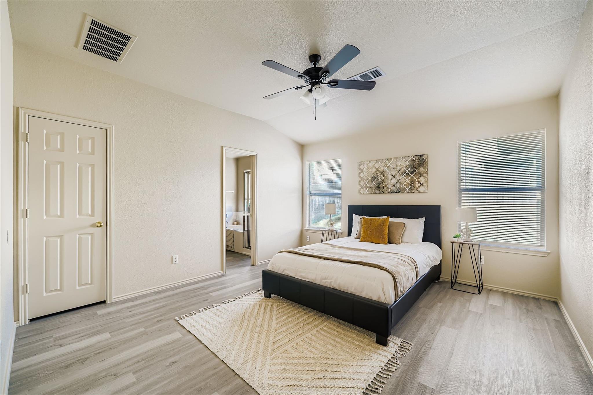 15312 Lady Elizabeth LN