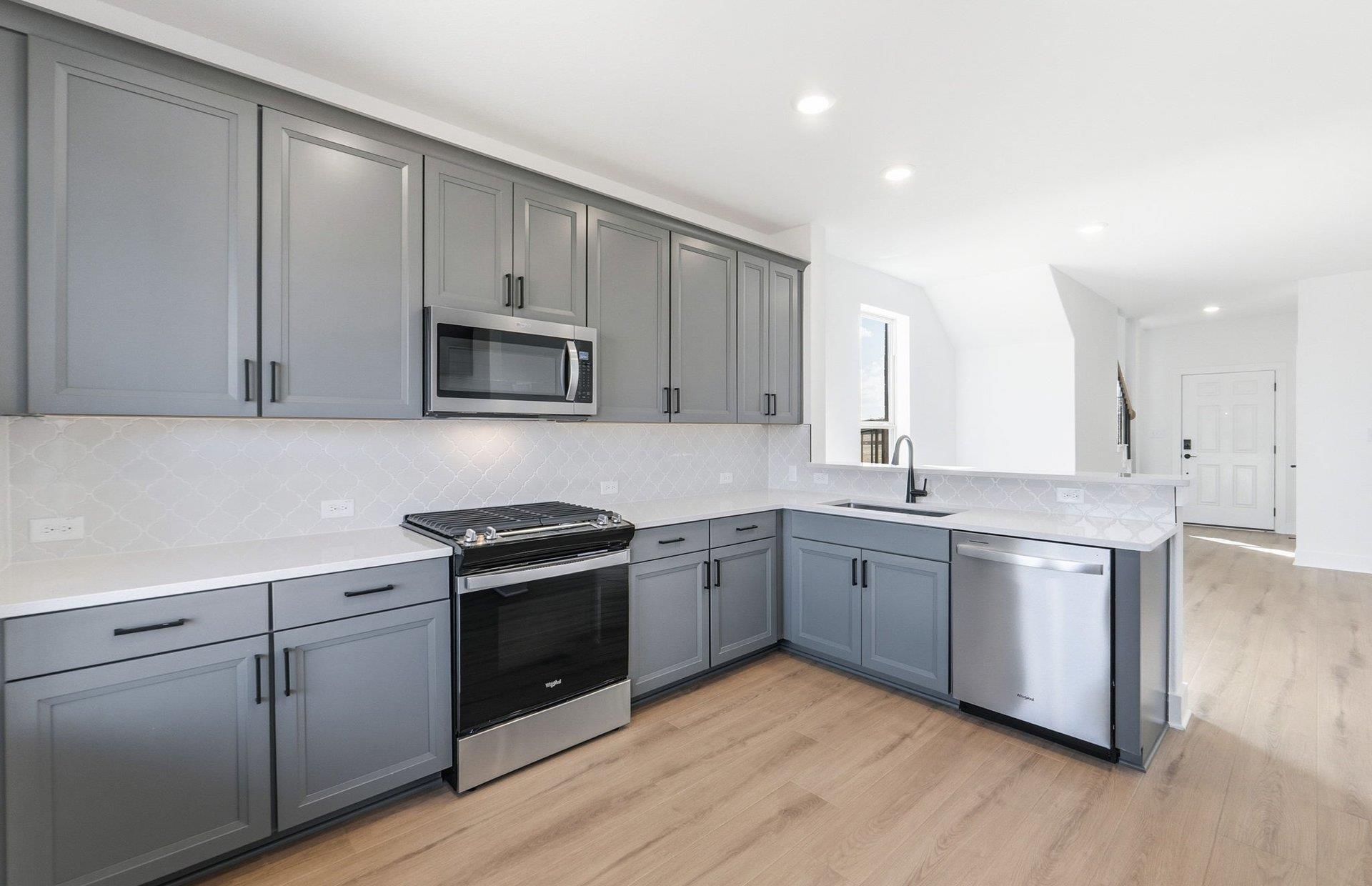 5219 Monarda Mint DR