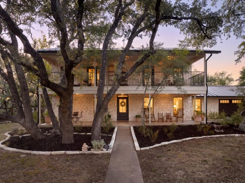 Photo of 22 Tall Oaks TRL, Austin, TX 78737 (MLS # 5212342)