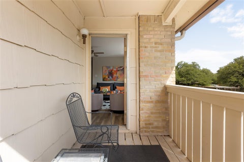 Tiny photo for 8210 Bent Tree RD #231, Austin, TX 78759 (MLS # 1271364)