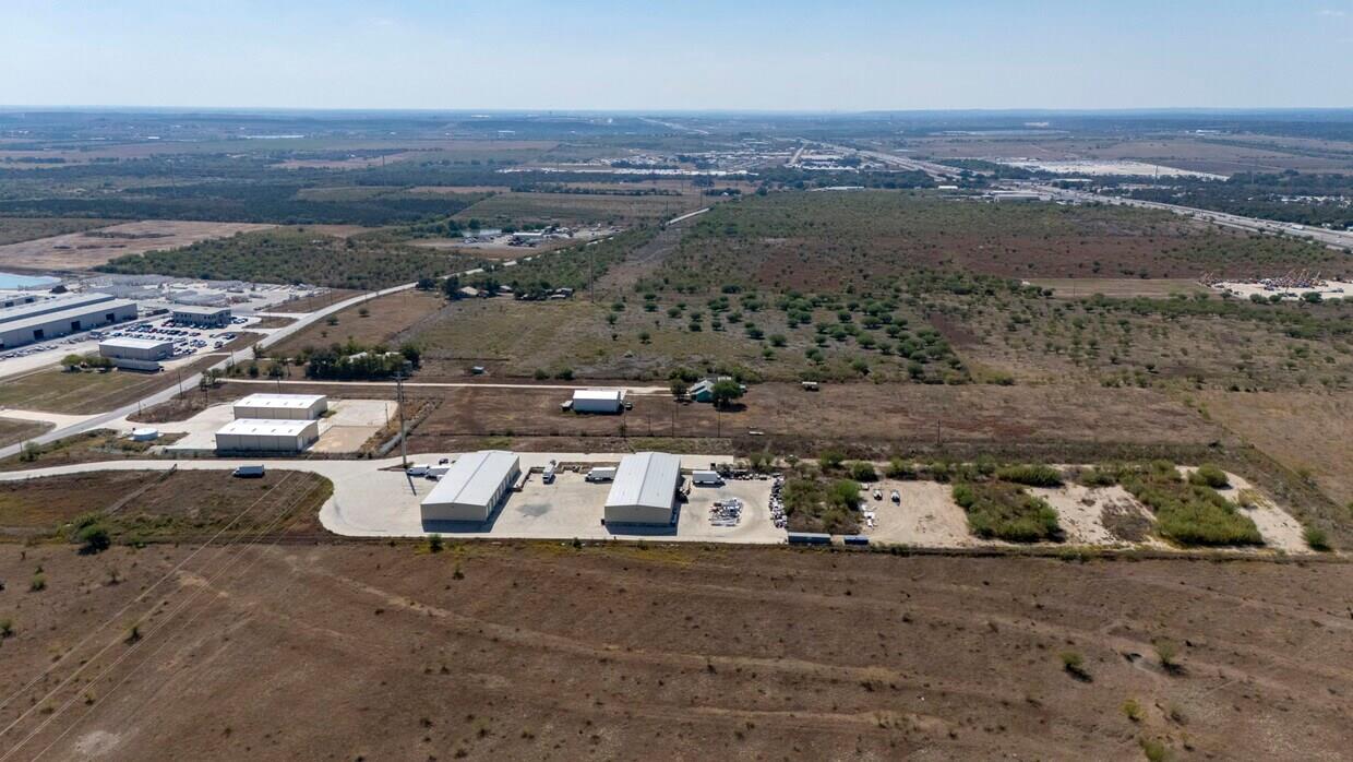 6802 S Old Bastrop Highway