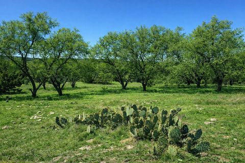 Photo of TBD View CIR, Lampasas, TX 76550 (MLS # 1423575)