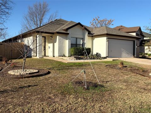 Photo of 1307 Lakeside LOOP, Round Rock, TX 78665 (MLS # 4653284)