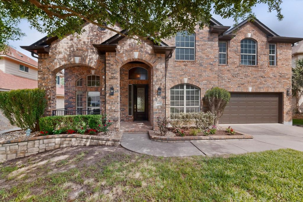 Photo of 8617 Cobblestone, Austin, TX 78735 (MLS # 3747648)