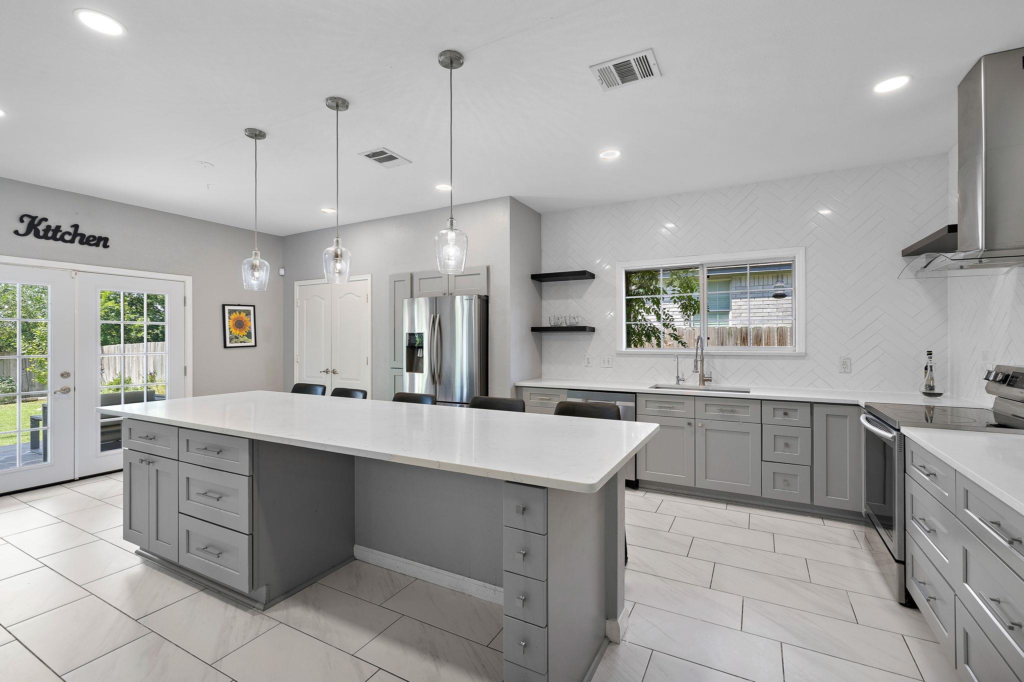 525 Boone Valley DR