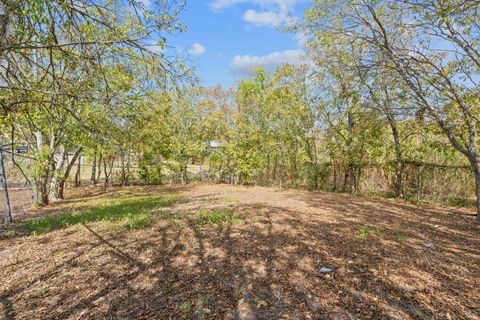 Tiny photo for 405 E Browning ST, Manor, TX 78653 (MLS # 4601485)