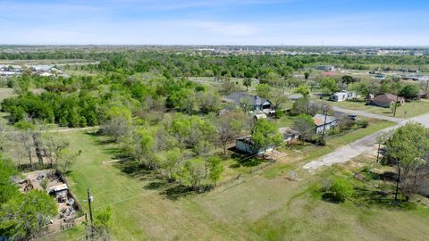 Tiny photo for 405 E Browning ST, Manor, TX 78653 (MLS # 4601485)