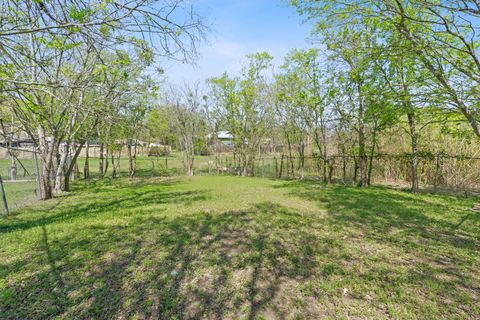 Tiny photo for 405 E Browning ST, Manor, TX 78653 (MLS # 4601485)