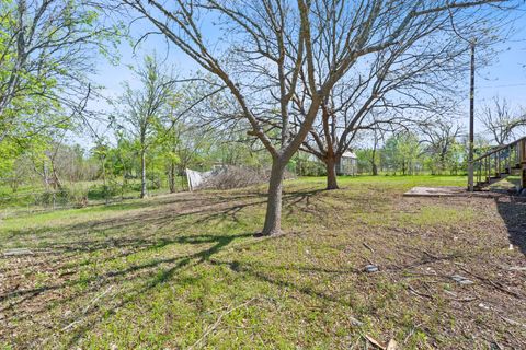Tiny photo for 405 E Browning ST, Manor, TX 78653 (MLS # 4601485)