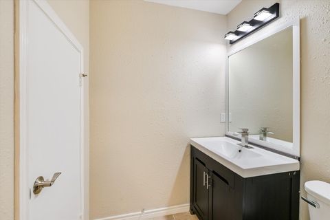 Tiny photo for 6808 Luckenbach LN, Austin, TX 78729 (MLS # 9161334)