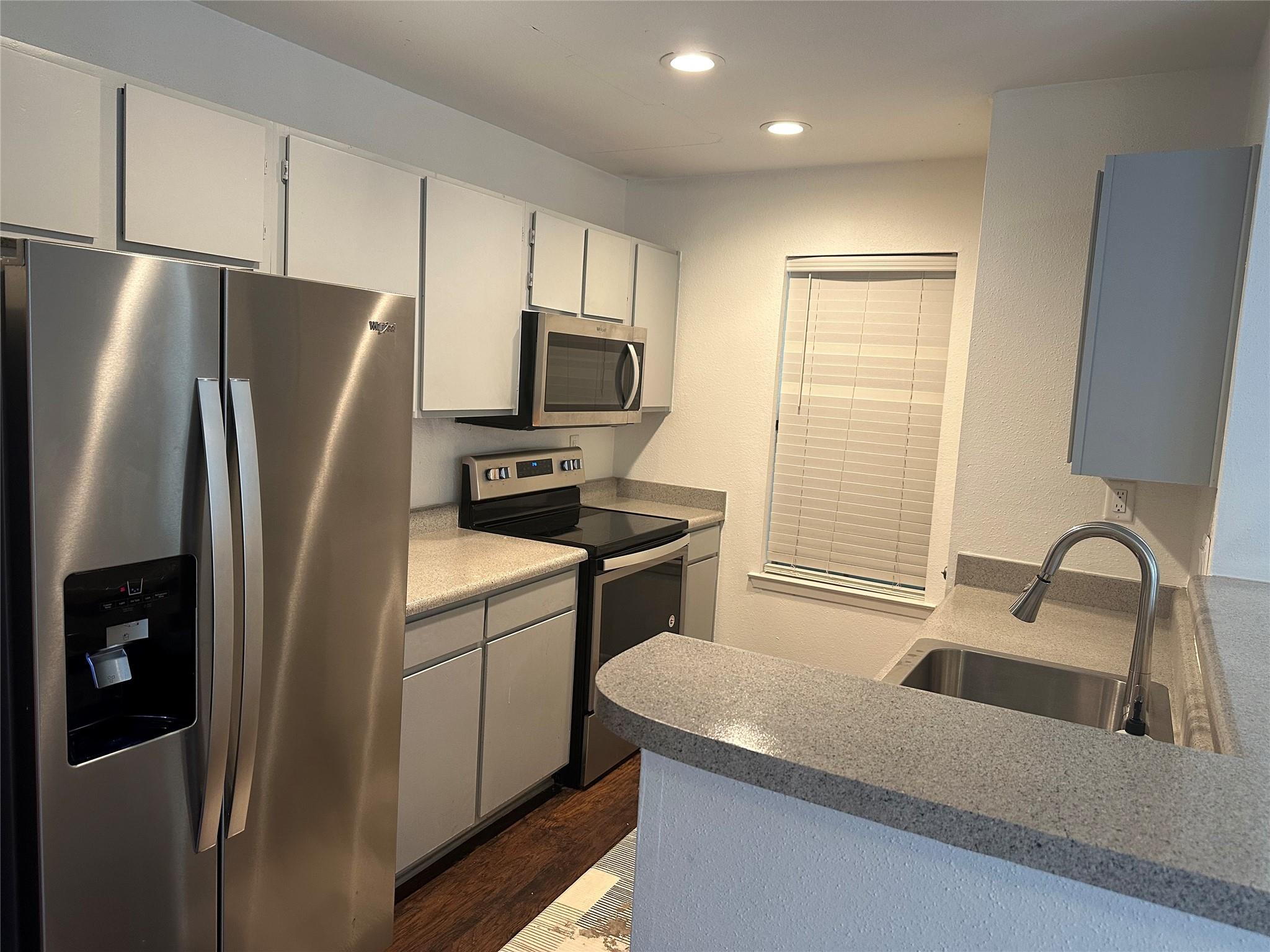 4500 E Oltorf ST 105