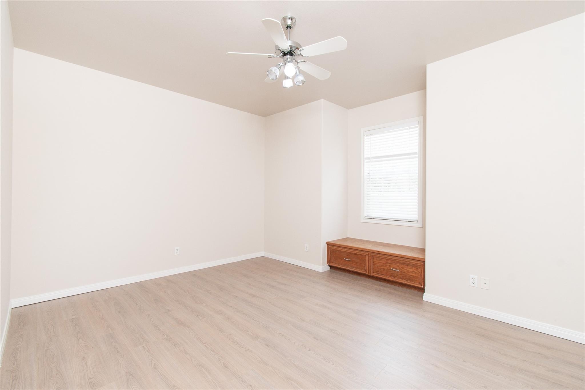 Georgetown, Texas 78628, United States, 5 Bedrooms Bedrooms, ,4 BathroomsBathrooms,Residential,Active,33177