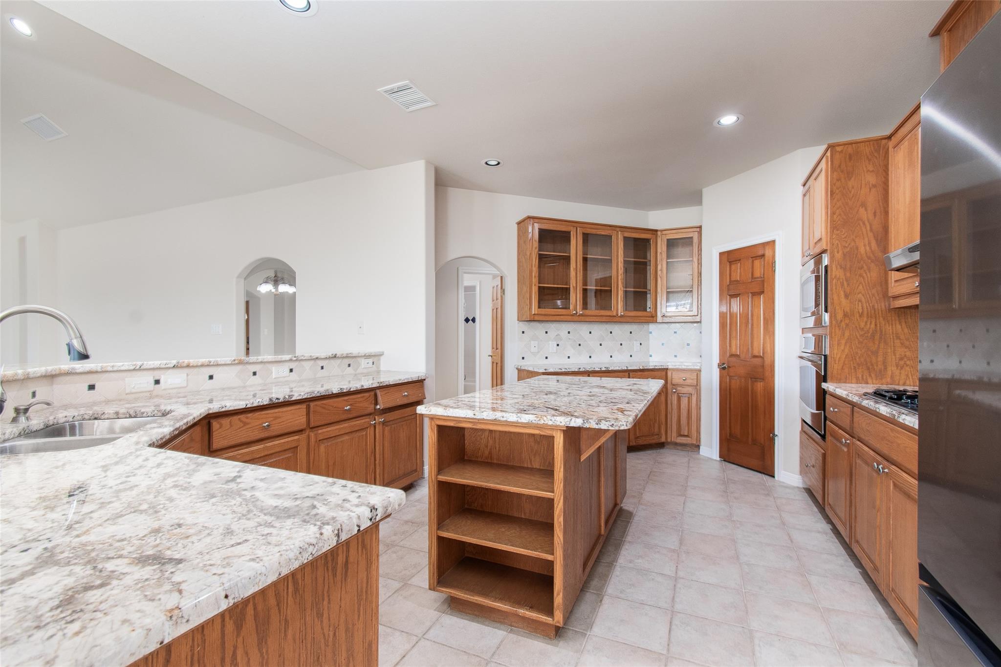 Georgetown, Texas 78628, United States, 5 Bedrooms Bedrooms, ,4 BathroomsBathrooms,Residential,Active,33177