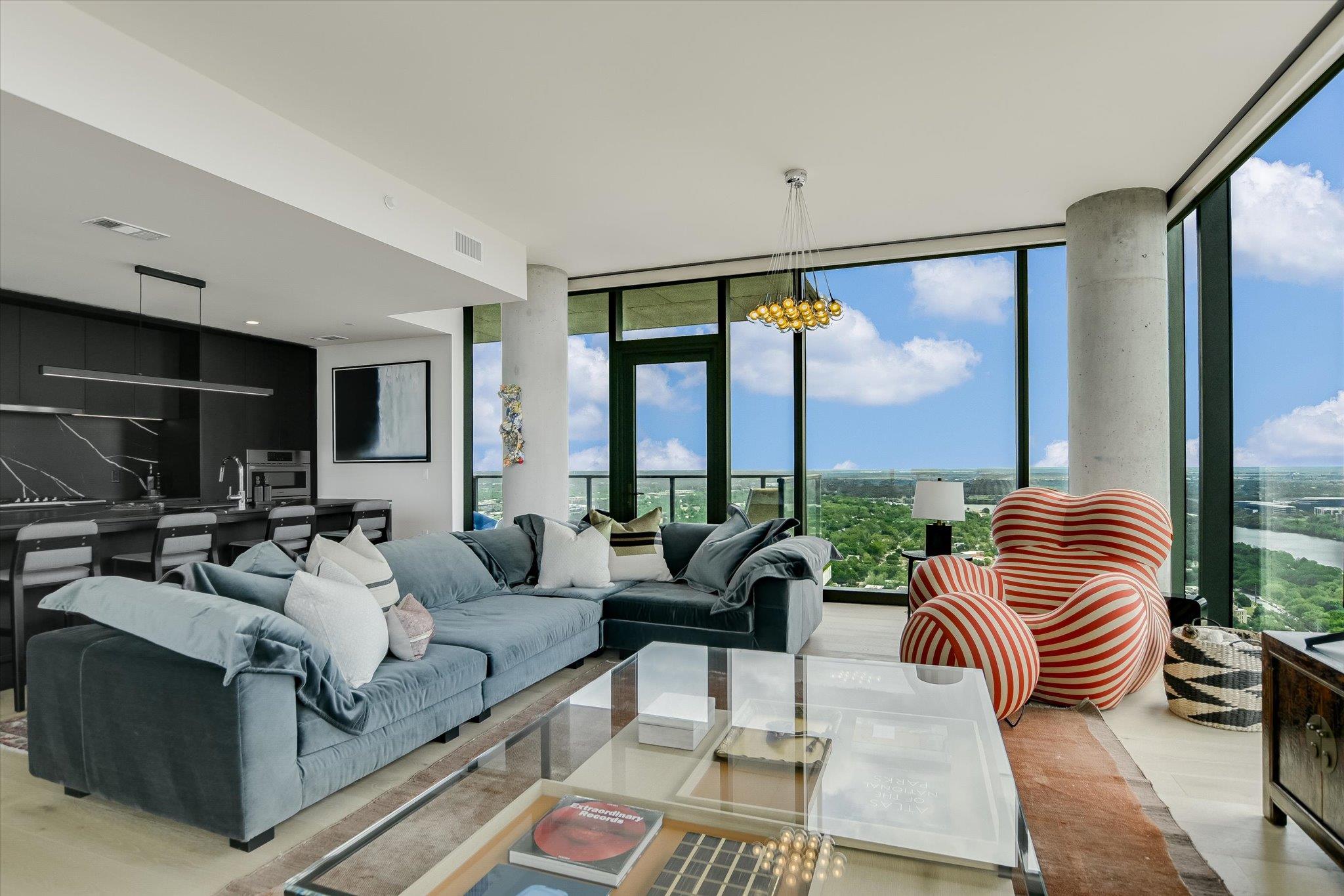 44 East Ave 3906