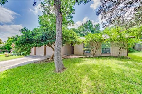 7309 Whispering Oaks DR Austin TX 78745