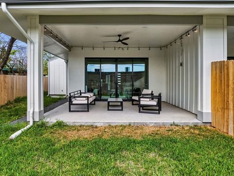 Tiny photo for 8003 Gault ST #B, Austin, TX 78757 (MLS # 1023687)
