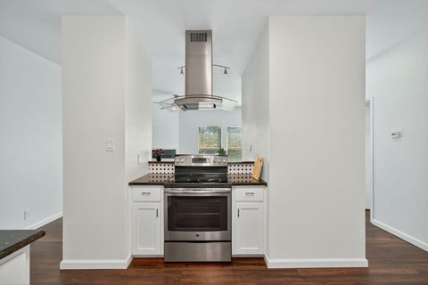 Tiny photo for 2414 Longview ST #307, Austin, TX 78705 (MLS # 9986675)