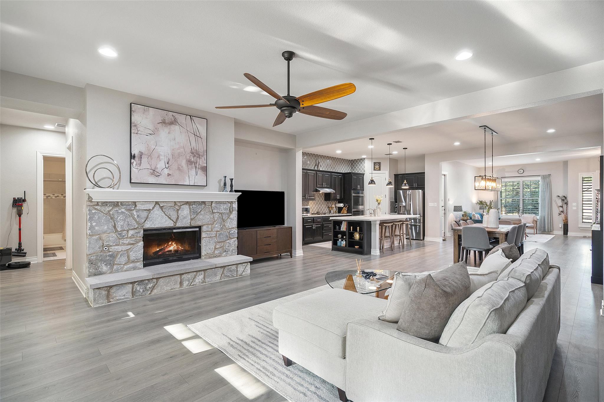 225 Escarpment WAY
