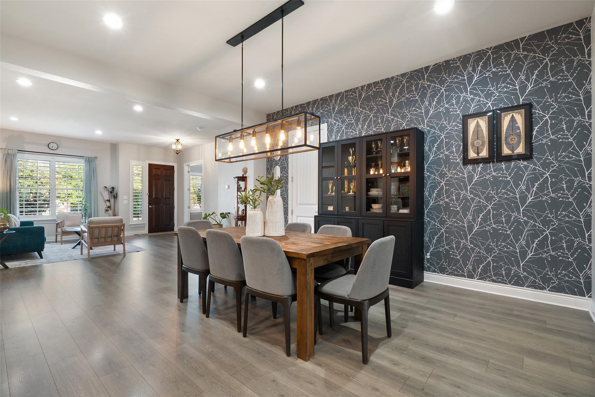 225 Escarpment WAY