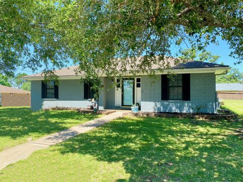 A home in Giddings