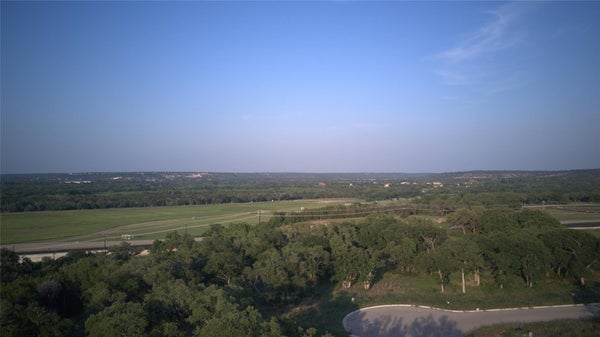 148 W RIO RANCH RD, LIBERTY HILL, TX 78642 - Image 78b9f8d344cde1dbc0ea87ecd11d2af4/1354343220
