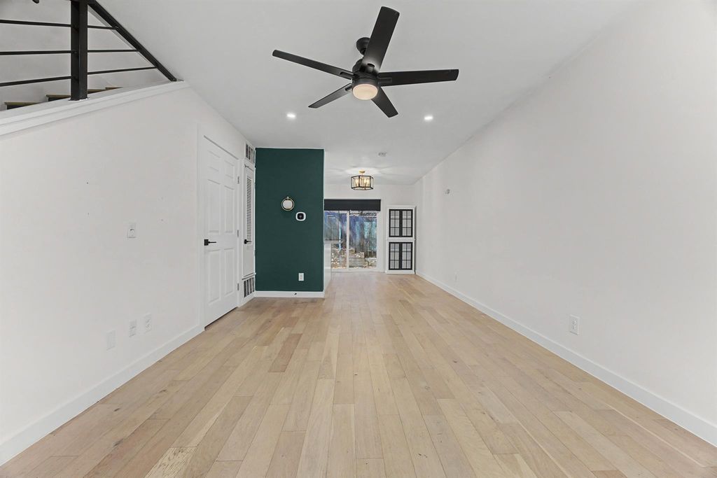 Photo of 3806 Southridge DR #4, Austin, TX 78704 (MLS # 4501440)