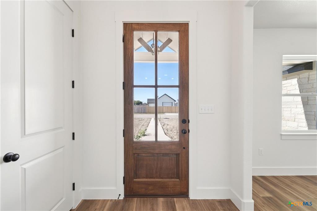 5207 Hollow Ranch DR