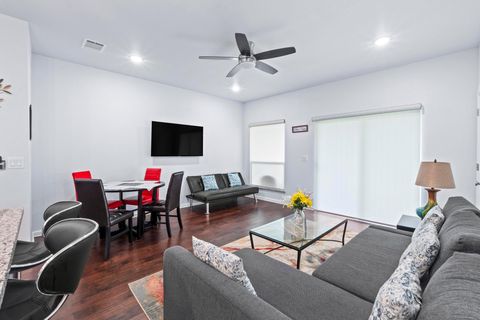 Tiny photo for 602 Delmar Ave #B, Austin, TX 78752 (MLS # 4958574)