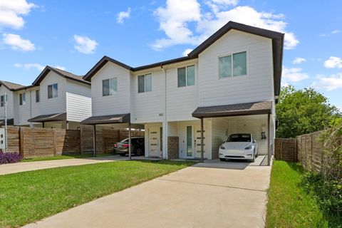 Tiny photo for 602 Delmar Ave #B, Austin, TX 78752 (MLS # 4958574)